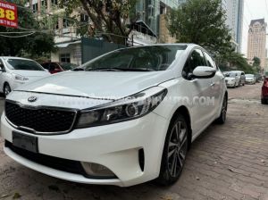 Xe Kia Cerato 1.6 MT 2018