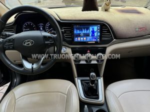 Xe Hyundai Elantra 1.6 MT 2019