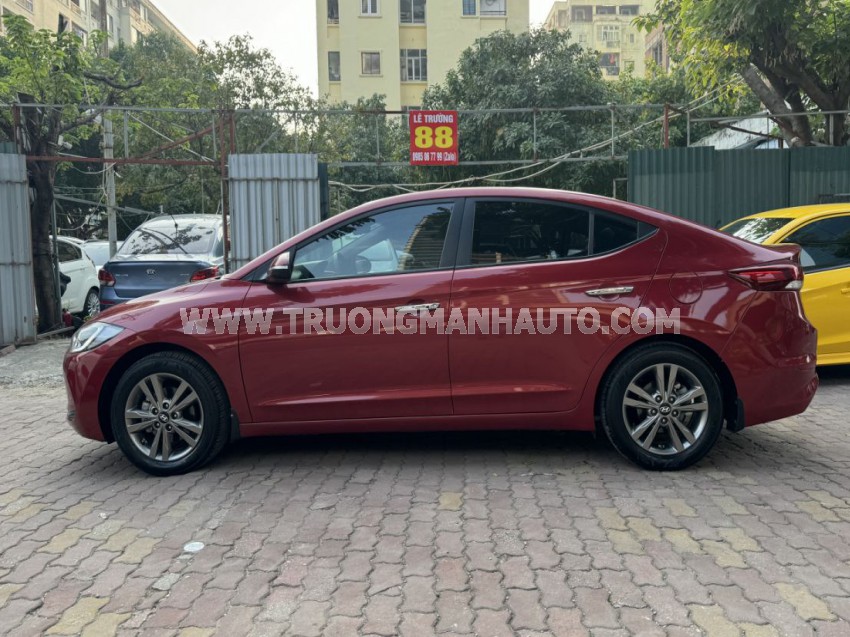 Hyundai Elantra 1.6 AT 2016