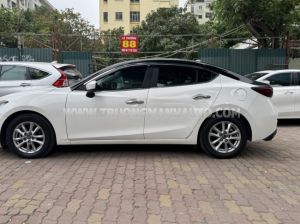 Xe Mazda 3 1.5 AT 2018