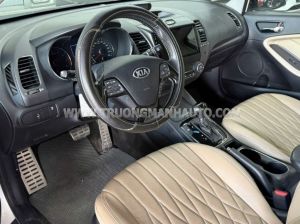 Xe Kia Cerato 2.0 AT 2016