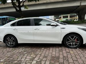 Xe Kia Cerato 1.6 AT Luxury 2019