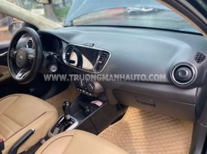 Xe Kia Soluto 1.4 AT Luxury 2020
