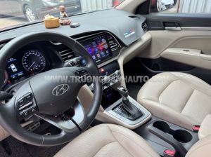 Xe Hyundai Elantra 2.0 AT 2019