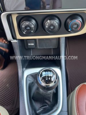 Xe Toyota Corolla altis 1.8E MT 2017