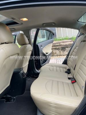 Xe Kia Cerato 1.6 AT Luxury 2018