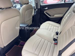Xe Kia Cerato 1.6 AT 2017