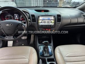 Xe Kia Cerato 1.6 AT Luxury 2018