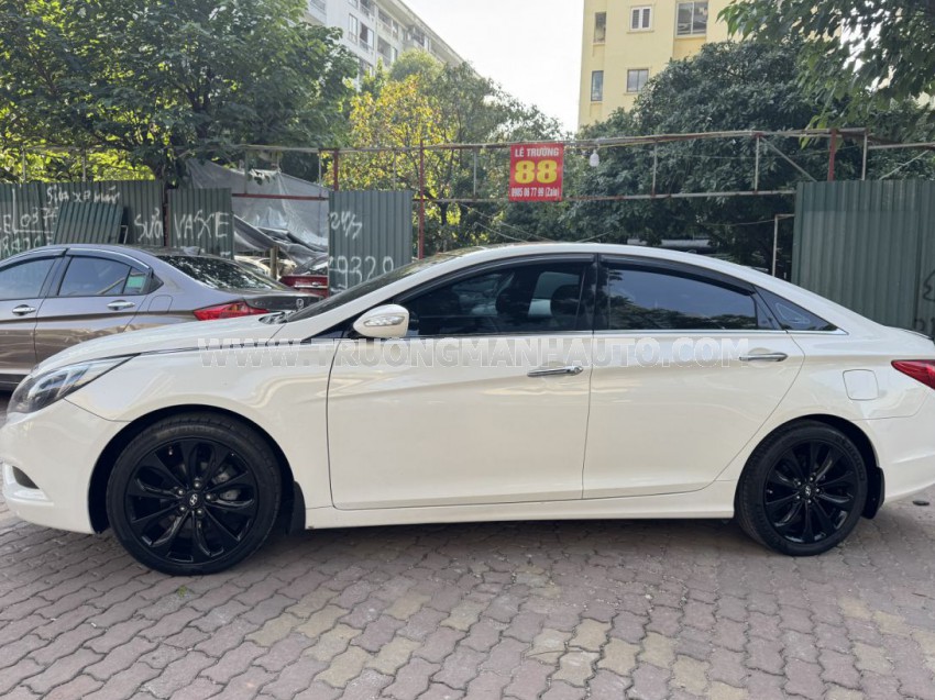 Hyundai Sonata 2.0 AT 2011