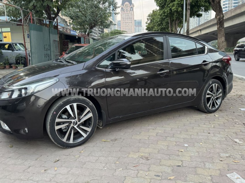 Kia Cerato 1.6 AT Luxury