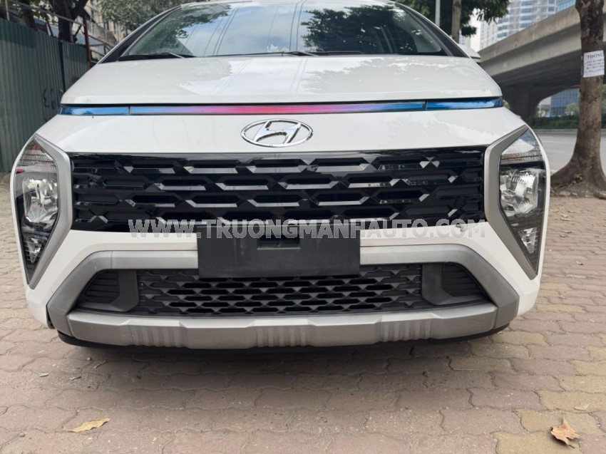 Hyundai Stargazer Tiêu chuẩn 1.5 AT