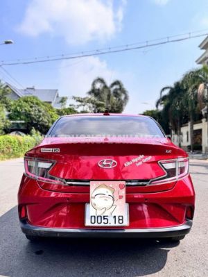 Xe Hyundai i10 1.2 AT 2022