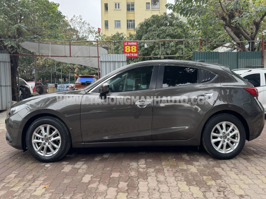Mazda 3 1.5 AT
