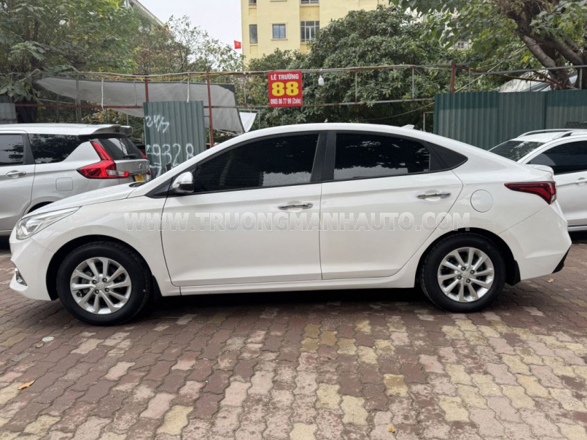 Hyundai Accent 1.4 AT