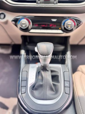 Xe Kia Cerato 1.6 AT Luxury 2020