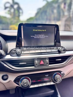 Xe Kia Cerato 1.6 AT Luxury 2020