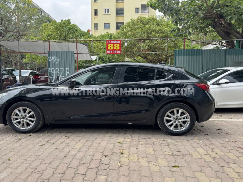 Mazda 3 1.5 AT