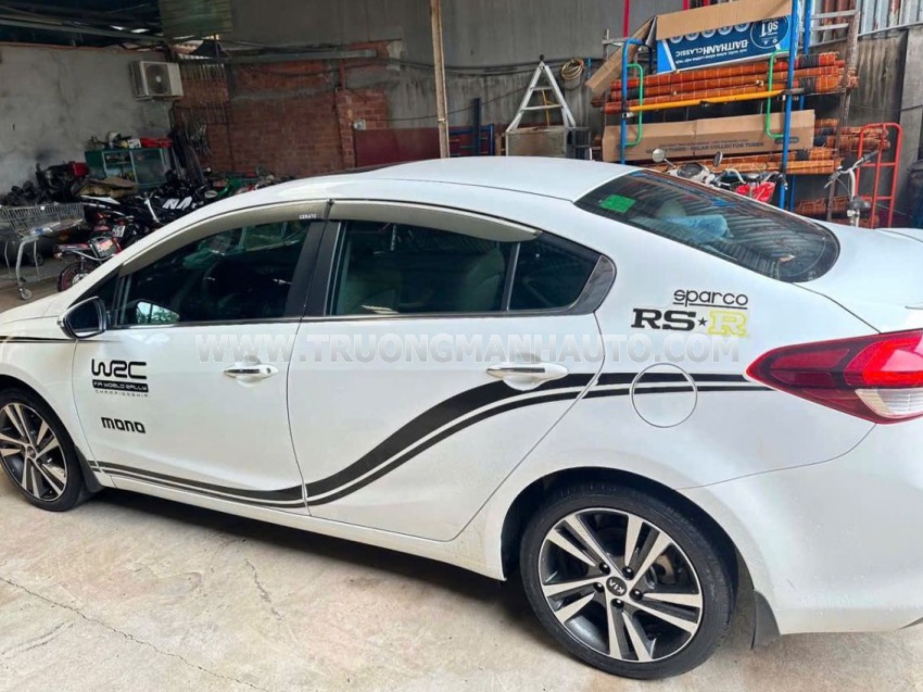 Kia Cerato 1.6 AT