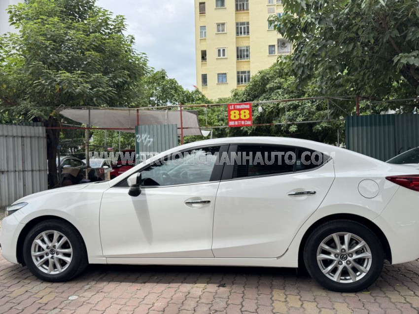 Mazda 3 1.5 AT