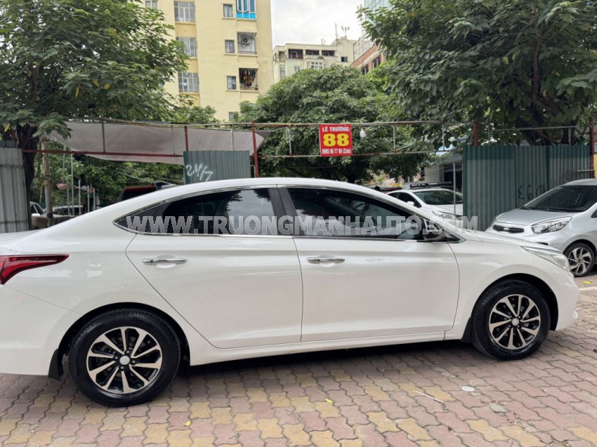 Hyundai Accent 1.4 AT