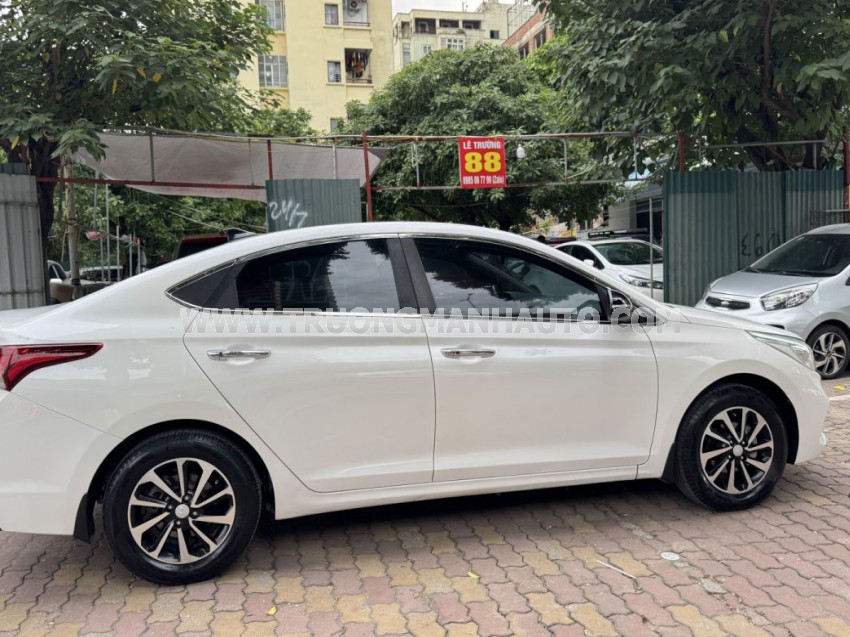 Hyundai Accent 1.4 AT