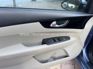 Xe Kia Cerato 1.6 AT Luxury 2019