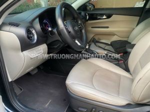 Xe Kia Cerato 1.6 AT Luxury 2020