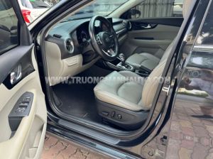 Xe Kia Cerato 1.6 AT Luxury 2020