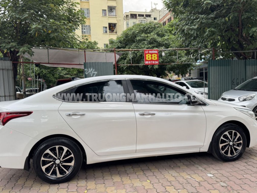 Hyundai Accent 1.4 AT