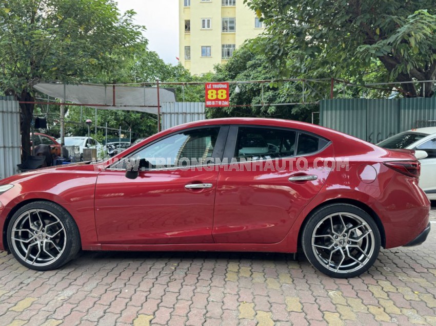 Mazda 3 1.5 AT 2018