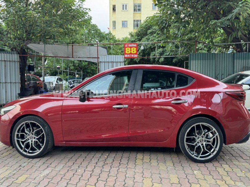 Mazda 3 1.5 AT 2018